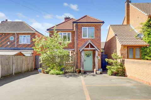 3 bed property, in Morley Road, £375,000
