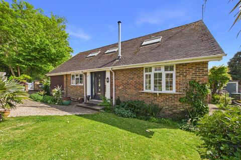4 bed property, in Westview Terrace, £750,000