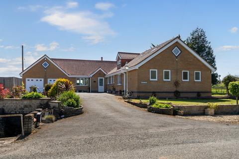 4 bed property, in Ings Lane, £699,999