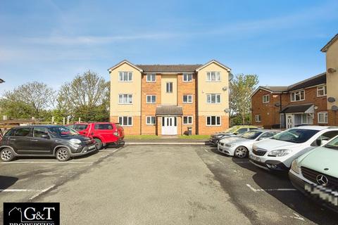 2 bed property, in Dadford View, £70,000