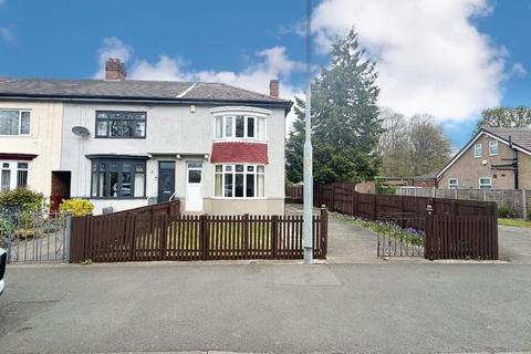 2 bed property, in Millbank Lane, £135,000