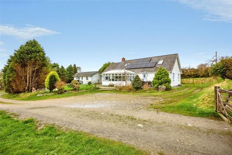 8 bed property, in Tegryn, £895,000