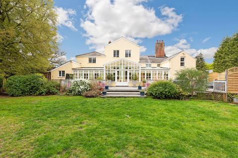 6 bed property, in Thurston, £895,000