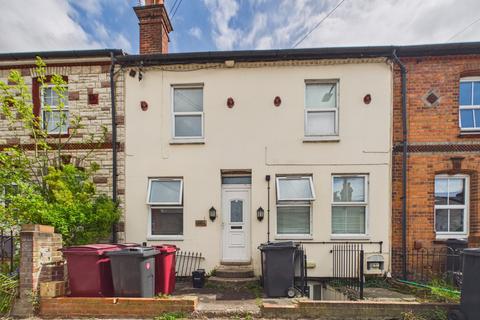 9 bed property, in Elgar Road, £700,000