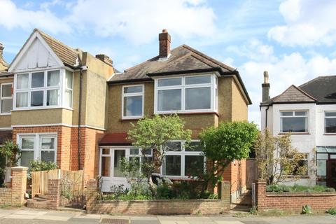 3 bed property, in Manor Lane Terrace, £700,000