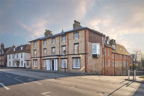 3 bed property, in Royal Oak, £895,000