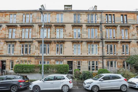 2 bed property, in 3/1, £140,000