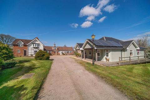 11 bed property, in Wootton Bridge, £1,175,000