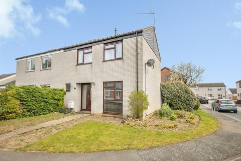 3 bed property, in Acton Road, £250,000