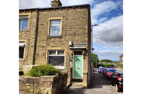 3 bed property, in Carnaby Road, £170,000