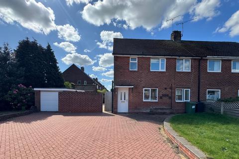 3 bed property, in Chesterton Drive, £190,000