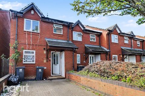 3 bed property, in Hibbert Street, £315,000