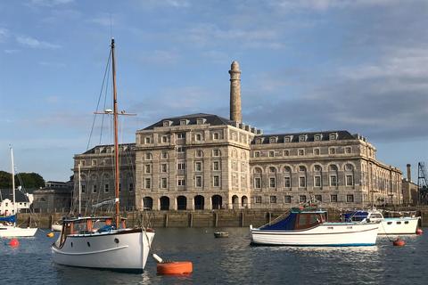 2 bed property, in The Brewhouse, £290,000