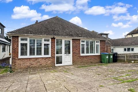3 bed property, in Nutley Avenue, £500,000