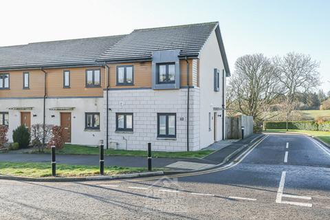 3 bed property, in 29 Maidencraig Way, £175,000