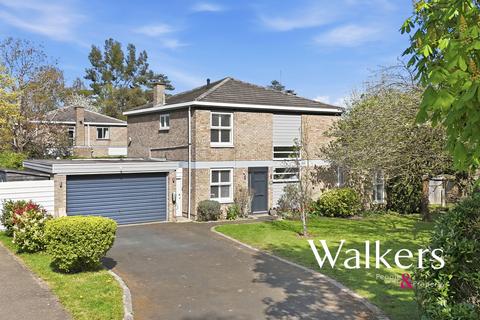 4 bed property, in Tor Bryan, £925,000