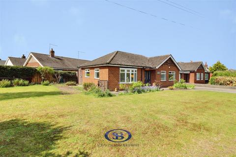 3 bed property, in Church Lane, £365,000