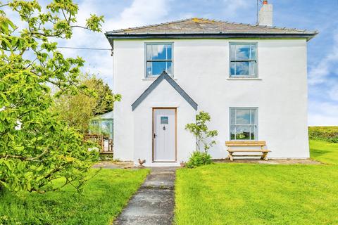 3 bed property, in Broad Close Lane, £800,000