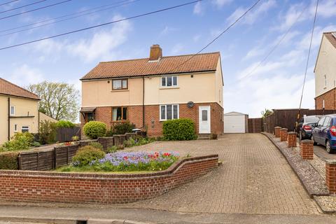 3 bed property, in Wattisham Road, £295,000