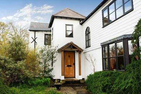 3 bed property, in The Sycamore, £675,000