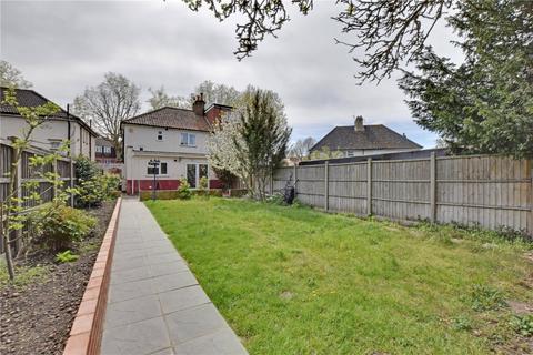 4 bed property, in Macarthur Terrace, £775,000