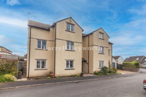 1 bed property, in Pear Tree Park, £115,000