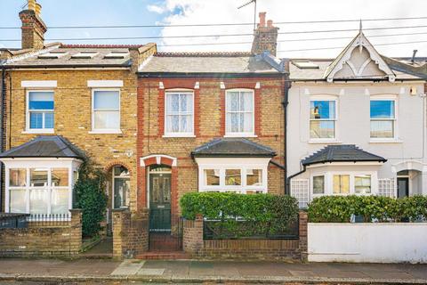 3 bed property, in Northcote Road, £950,000