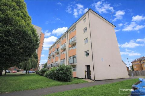 2 bed property, in Worcester House, £270,000