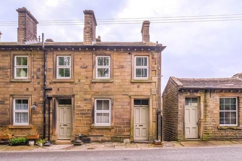 3 bed property, in Woodhead Road, £175,000