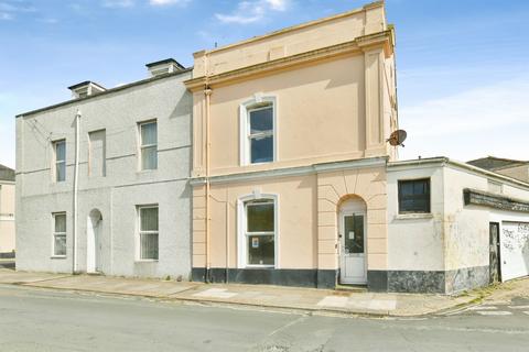1 bed property, in Patna Place, £80,000
