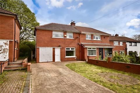 2 bed property, in Alwin Road, £145,000