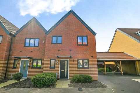 3 bed property, in Albertine Road, £385,000