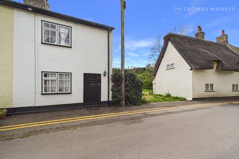2 bed property, in High Street, £325,000