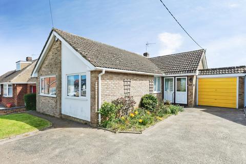 3 bed property, in Napchester Road, £435,000
