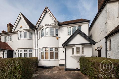 2 bed property, in Highcroft Gardens, £525,000