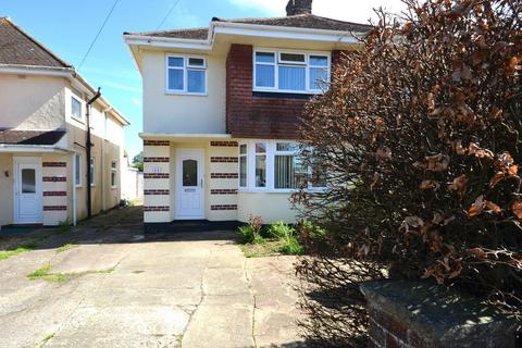 3 bed property, in Orchard Way, £350,000