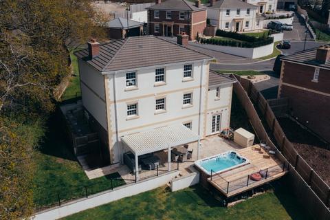5 bed property, in Monmouth Park, £895,000