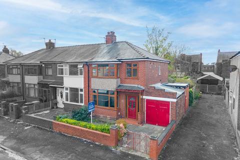 3 bed property, in Egerton Avenue, £240,000