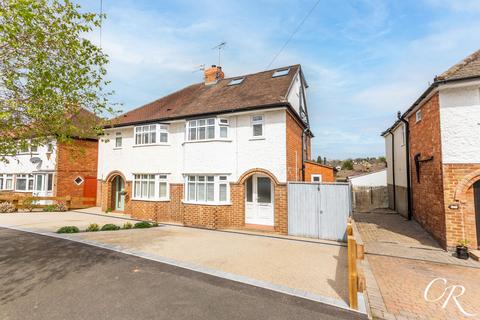 3 bed property, in Brookway Drive, £600,000