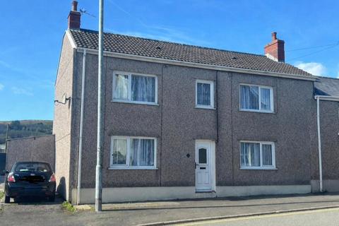 3 bed property, in Heol Cae Gurwen, £150,000