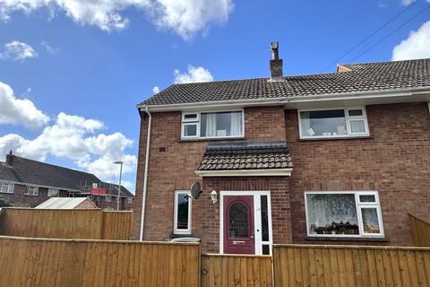 3 bed property, in St Helens Road, £300,000