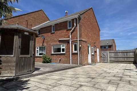 3 bed property, in St Helens Road, £300,000