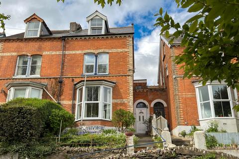 5 bed property, in St. Brannocks Road, £257,000