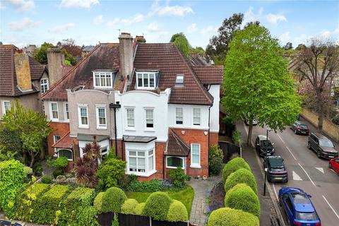 6 bed property, in Gloucester Road, £2,400,000