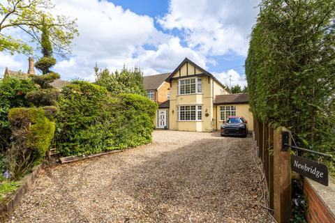 4 bed property, in Brookshill, £1,250,000