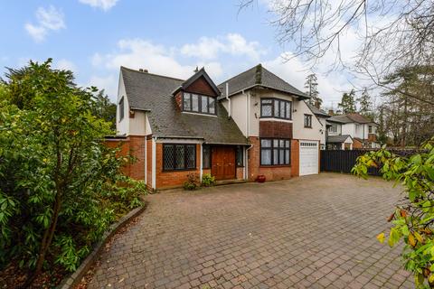 4 bed property, in Uxbridge Road, £1,395,000