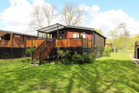 3 bed property, in Ouse Valley Way, £190,000