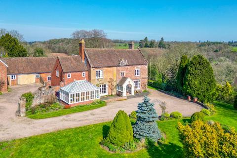 4 bed property, in Stableford, £925,000