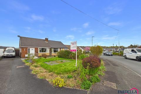 2 bed property, in Victoria Road, £169,950