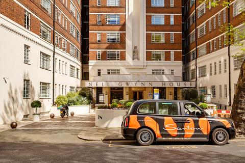 Studio, in Sloane Avenue, £350,000